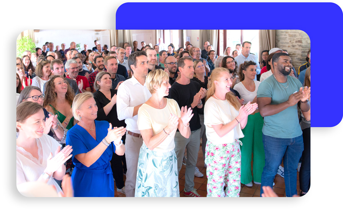 Participants lors d'un team building musical percussions en Bretagne